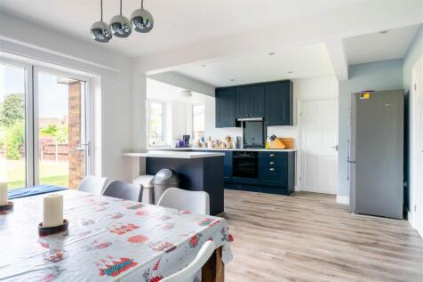 Kitchen-6.jpg