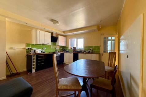Kitchen, Living and Dining