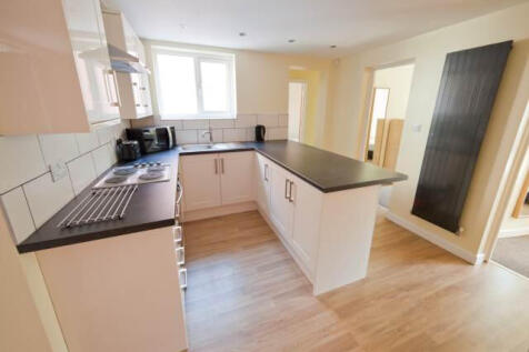 4-bed house on Ashby square, Loughborough, £2,253/mo