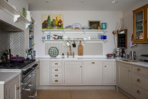 14 - 4 Victoria Road - GL7 1EN - Web.jpg