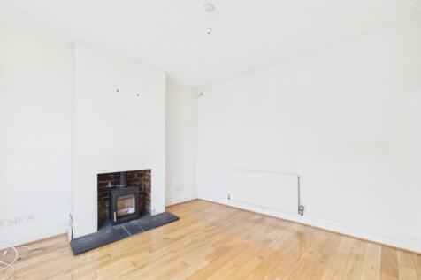 CAM01530G0-PR0496-STILL004.jpg