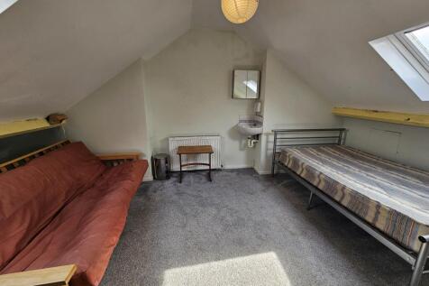 135 Tachbrook Road, Leamington Spa photo 4