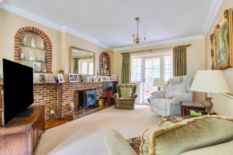 1300089-17-683990...