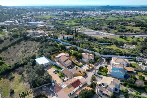 Algarve Bargain 4 Bed Villa For Sale In Loule (9)