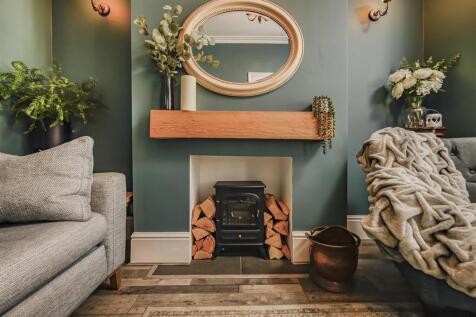 56 Folkestone Road, Baffins-PorticoMarketing-SoldB