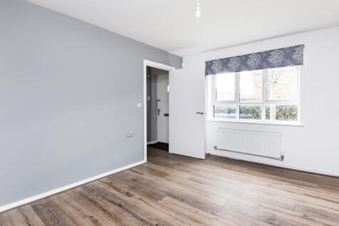 Dragonfly Close, Salford, M7 photo 3