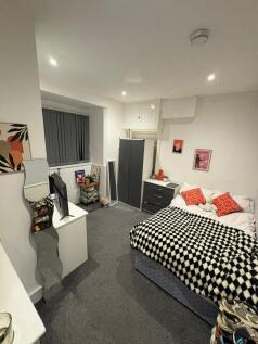 Harrington Drive, Nottingham, Nottinghamshire, NG7 photo 3