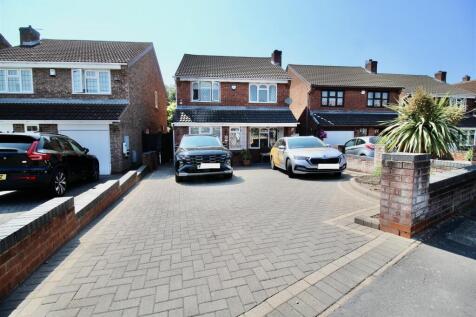 Front Garden/Driveway