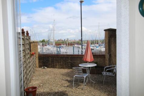 Chandlers Way, Penarth,  Vale Of Glamorgan,  CF64 photo 5