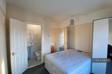 Bedroom 1 En-Suite