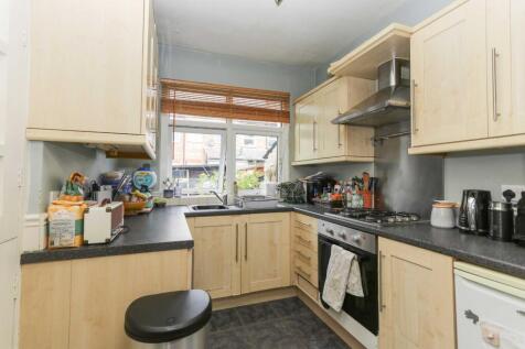 Hall Grove, Cheadle, Cheshire, SK8 photo 5