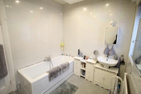 First Floor Famil...