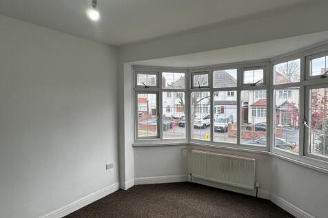 23 Sutherland Road, Wolverhampton, West Midlands, WV4 5AR photo 4