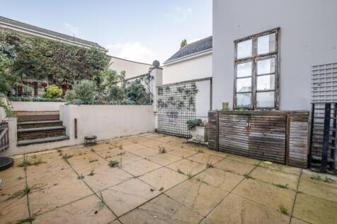 26-Seaton-Close-0022