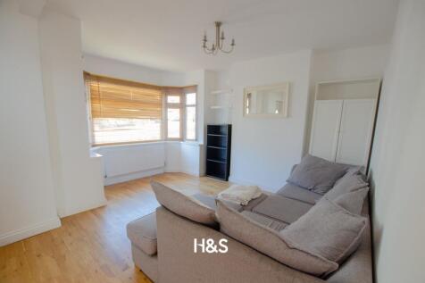 106 Acheson - Lounge.jpg