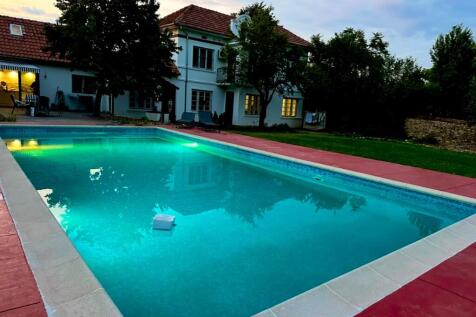 Poolside at dusk (1)