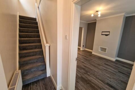 Grinkle Road, Dormanstown, TS10 photo 3