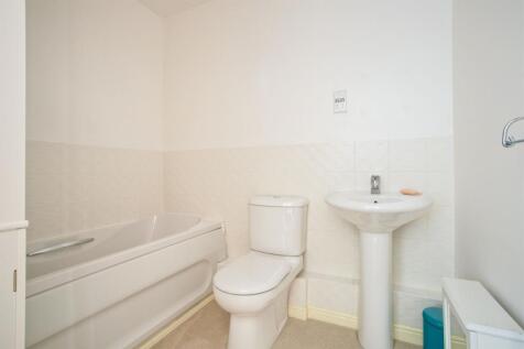 Buchannan Apartments , Broad Street , Great Cambourne , Cambridge  photo 4