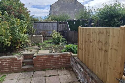 Rear garden area
