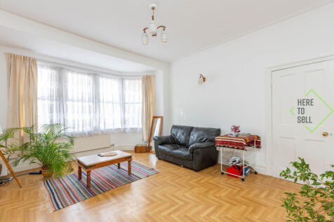 10 Hillside Avenue, N11 3DE-9