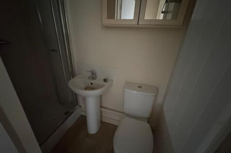 Flat , High Street, MK40 photo 4