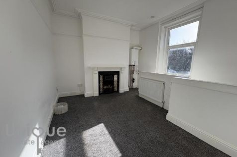 2 Balmoral Terrace, Fleetwood, Lancashire, FY7 photo 5