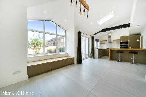 Kitchen/Reception