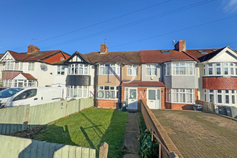 3 BEDROOM TERRACED HOUSE IN ISLEWORTH