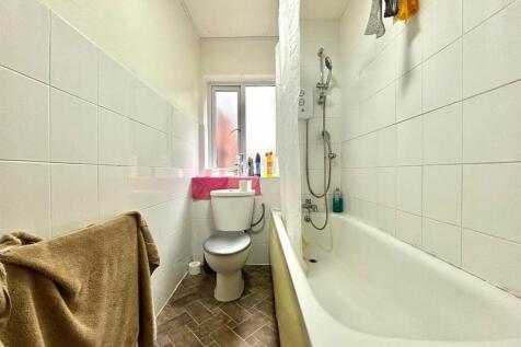 Bathroom.jpeg
