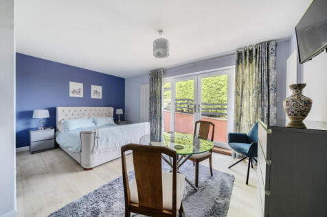 1315591-9-685db32...