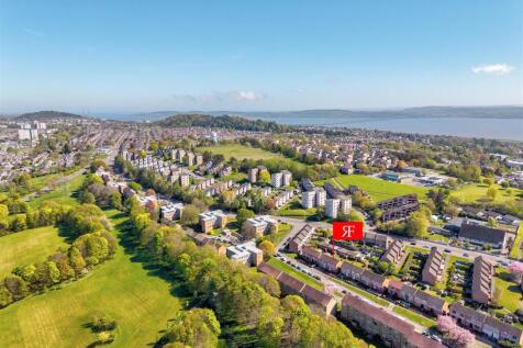 18 Forth Crescent Dundee-16.jpg