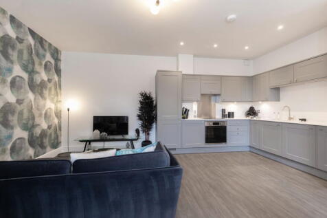 Cheltenham, GL50 - property photo