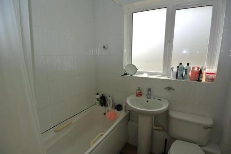 Bathroom.JPG