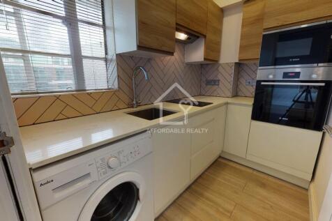 Westbury Court, Nightingale Lane, Wandsworth, London photo 3
