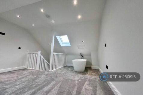 Master Bedroom With Freestanding Bath