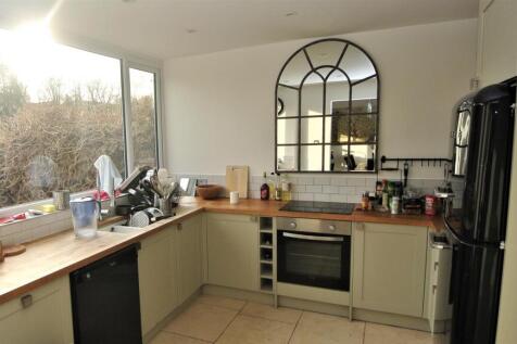 Kitchen.JPG