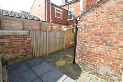 REAR GARDEN -