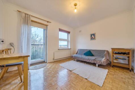 London, SE14 - property photo
