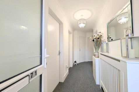 To Let - Warren Court Westcliffe Road Birkdale PR8 - 2 Bed Ground Floor Apt photo 4