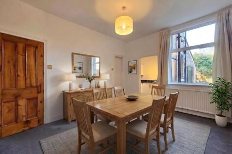 Beech Road, Hale photo 3