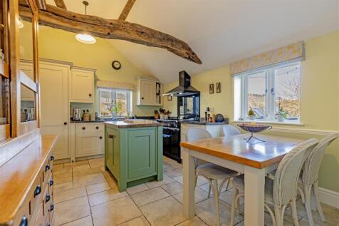 Kitchen-4.jpg