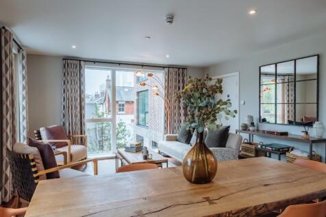 Communal Lounge