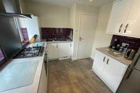KITCHEN 9'9 x 9'4