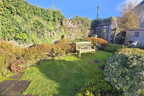 Communal Gardens (2).jpg