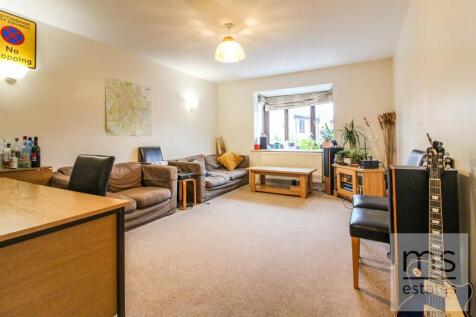 3-bed house on £125pppw Lenton Manor, Lenton, Nottingham, £1,625/mo