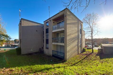 Call 02920 454555 to secure your viewing_9