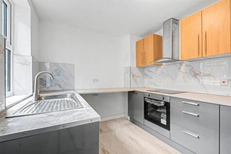 Kitchen_3.jpeg