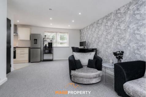 Kitchen / Lounge