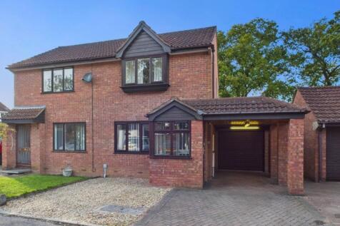 EWEMOVE TIVERTON - FRONT