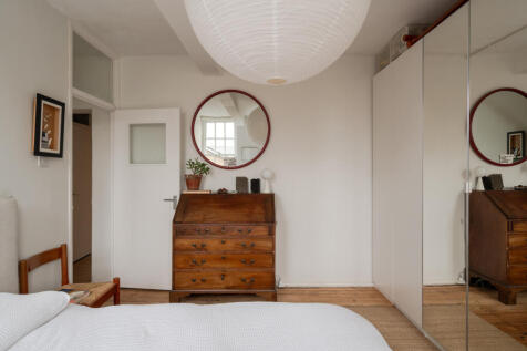 264812 - Peabody Estate, Camberwell Green SE5 -...